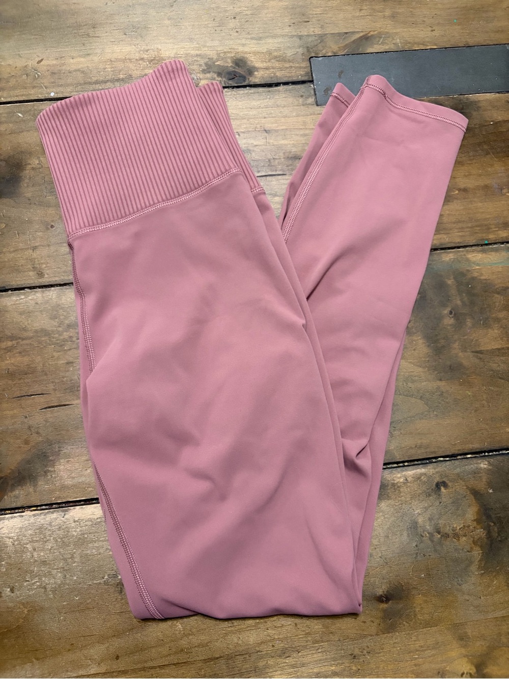 Vuori Women's Rib Studio Legging Marsala Mauve Size Small VW428